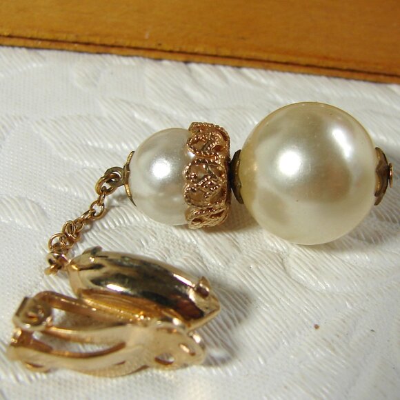 Lewis Segal California Clip-On Gold/Faux Pearl Drop EARRINGS, Vtg 1949-60s F73 - Picture 4 of 8